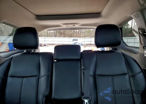 2015 Nissan Pathfinder S z USA, uszkodzony, nr VIN 5N1AR2MM7FC670537